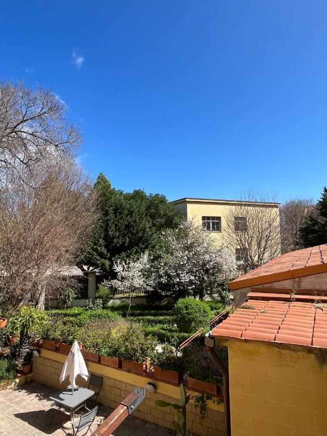 Hotel D'Orleans Palermo Bagian luar foto