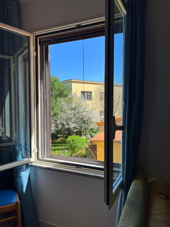 Hotel D'Orleans Palermo Bagian luar foto